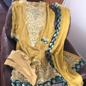 Pakistani Indian party wedding wear